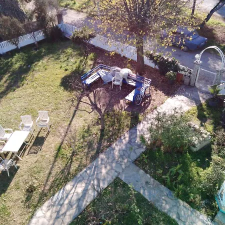 Hotel apartamentowy Hix Garden