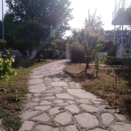 Hix Garden Апарт-отель